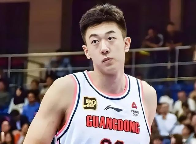 广东宏远裁掉500万水货外援麦考尔，引援补强成