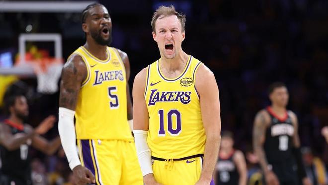 詹姆斯创历史三纪录！湖人掀翻火箭迎开门红